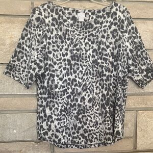 Chico’s Gray Leopard Print Women's Top